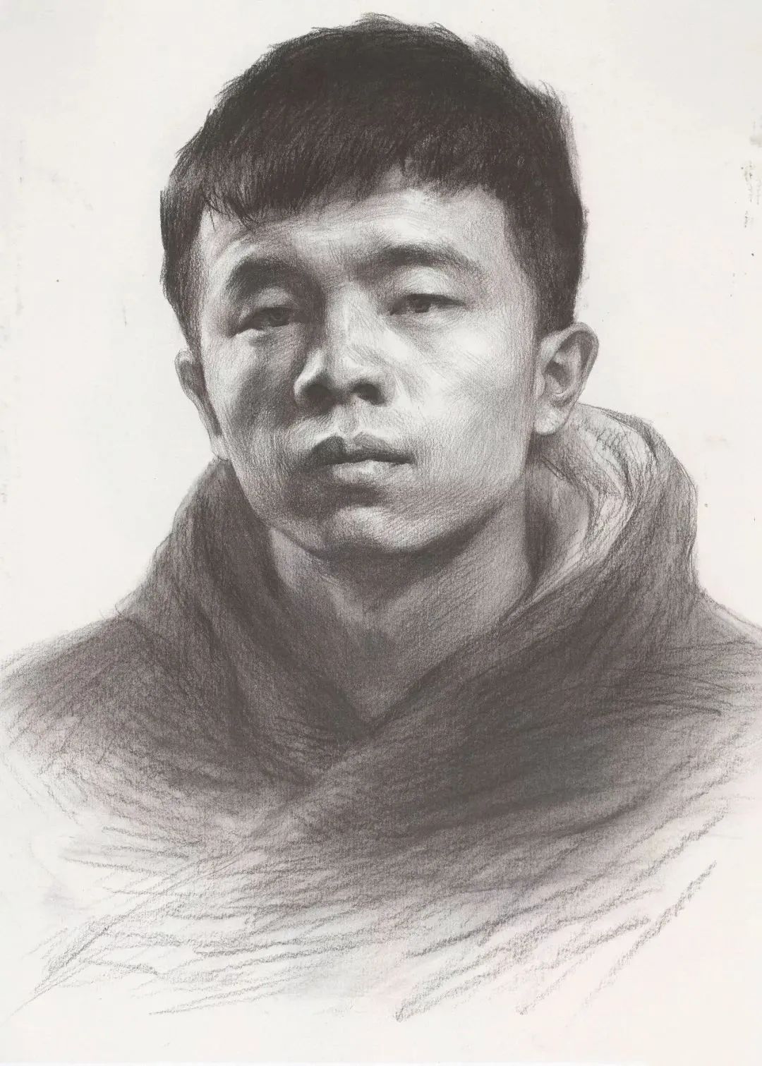 南京艺考培训班美术生如何提高正面素描头像的刻画？