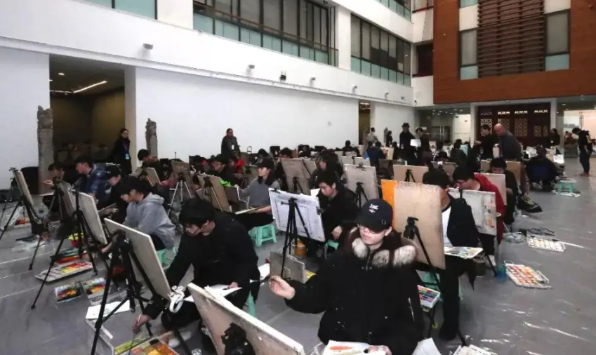 南京画室考生该如何应对艺考规划？清美校考推迟至4月中旬！