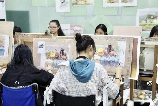 南京画室如何选择？美术生集训前需要知道的事情！1
